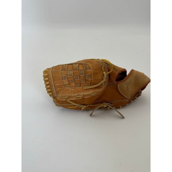 Cannon Sports Baseball/Softball Glove – 10.5" Right-Hand Throw–Top Grain Cowhide - Picture 3 of 4